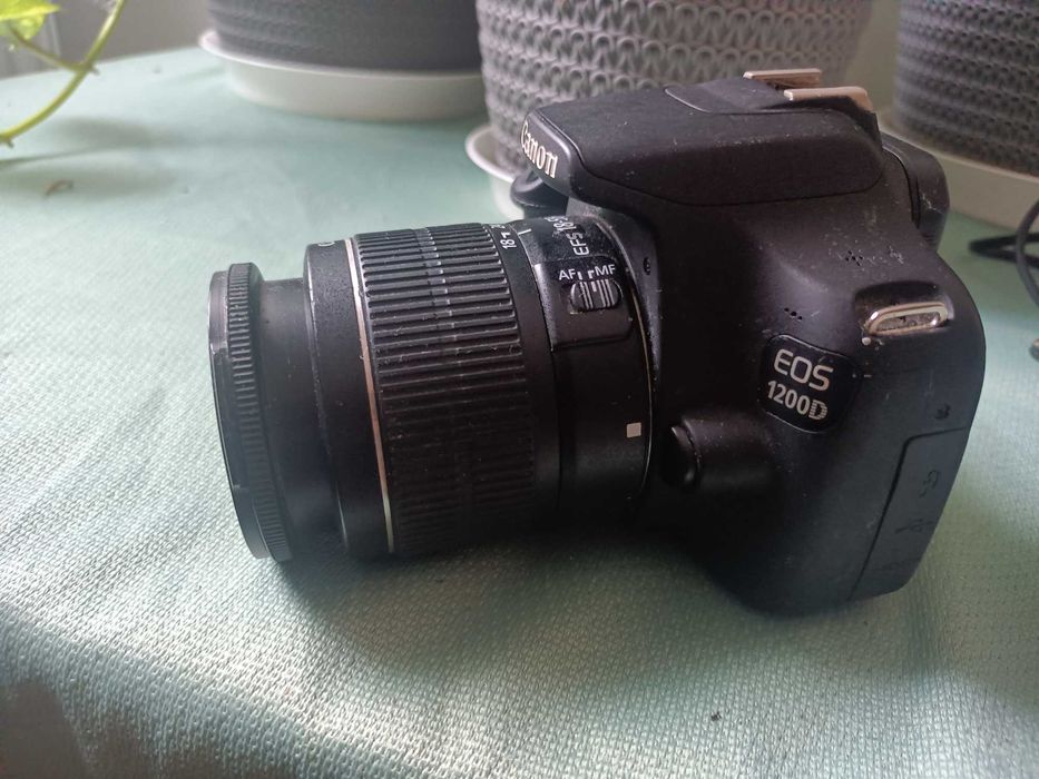 Canon EOS 1200D + obiektyw 18–55 mm