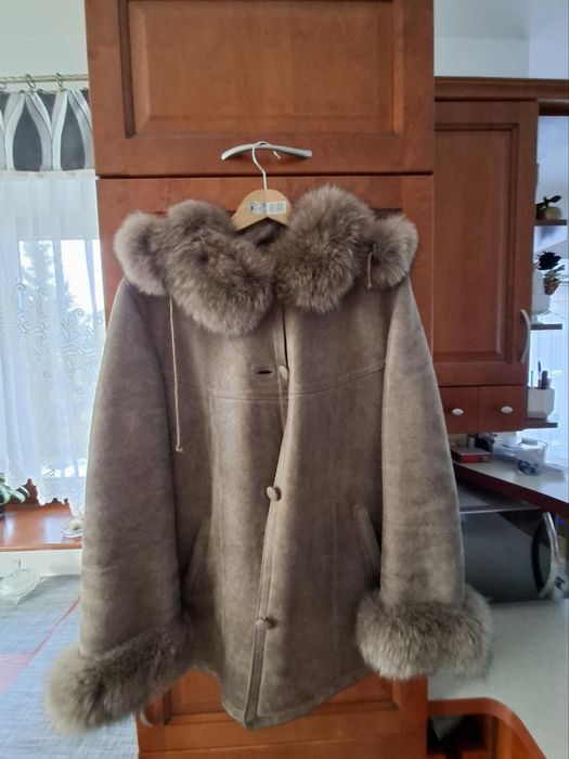 Futro prawdziwe L / XL kozuch kurtka plaszcz damski z katurem