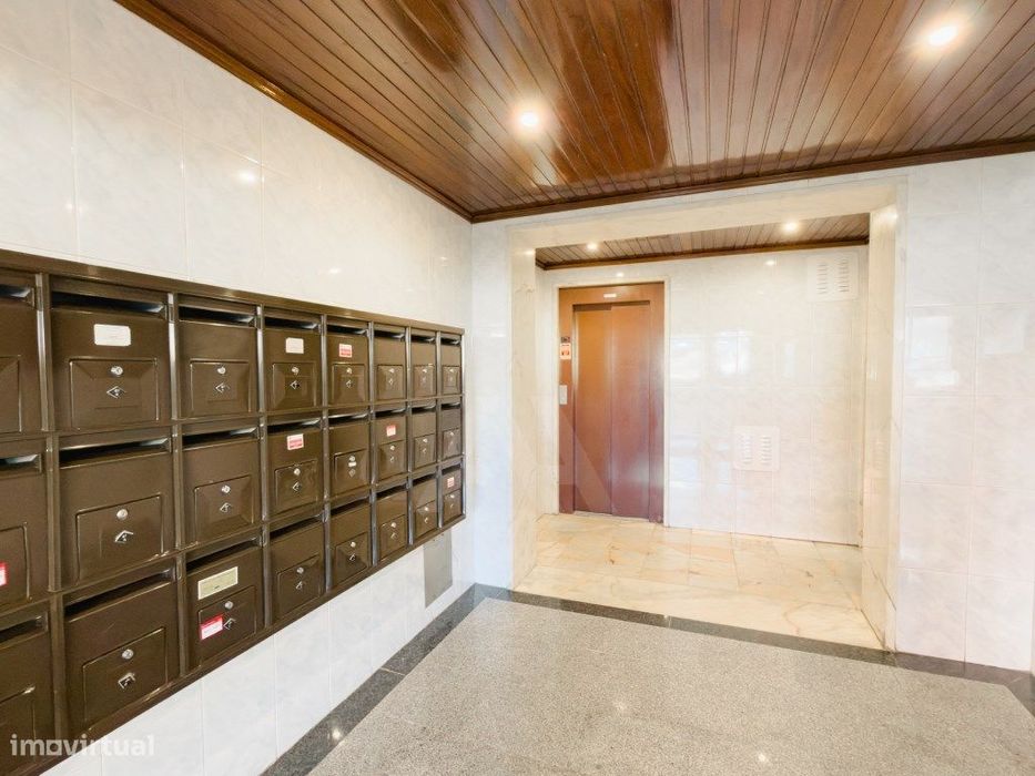 Apartamento T2 em São Marcos com Garagem