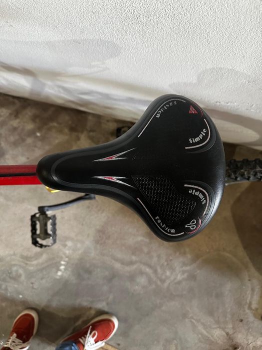 Bicicleta Shimano vermelha 27”
