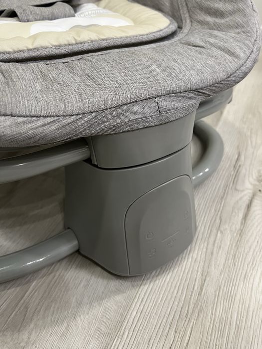 Дитячий заколихуючий центр Mastela