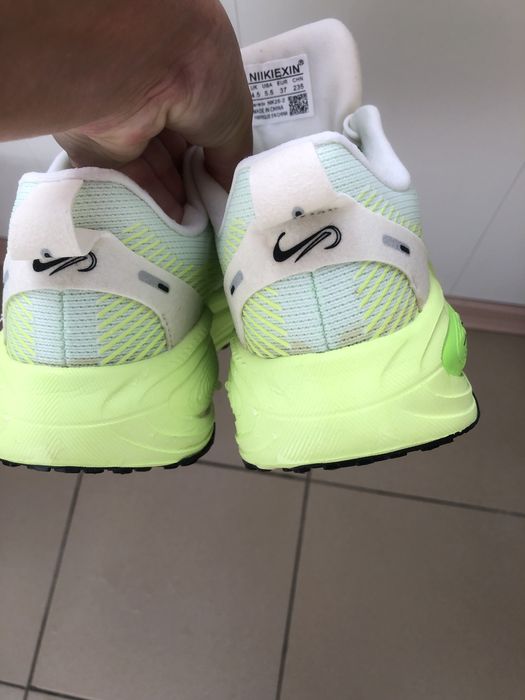 Жіночі літні кросівки nike