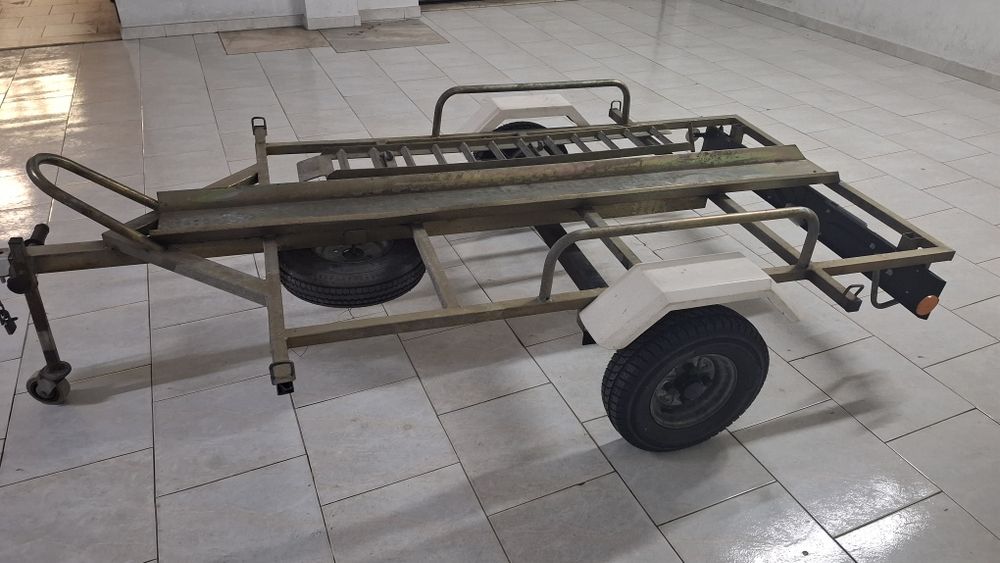 Atrelado para moto