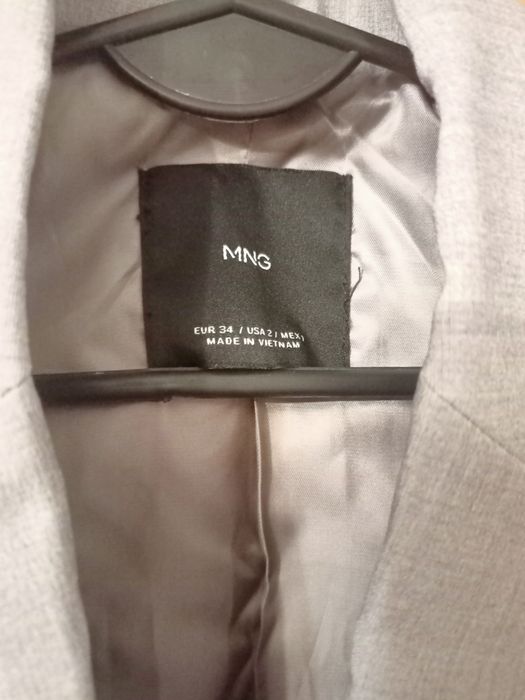 Klasyczny garnitur Mango