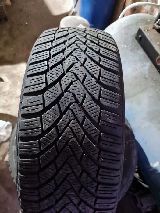 Opony Zimowe 205/ 55-16 m+s Continental/Pirelli