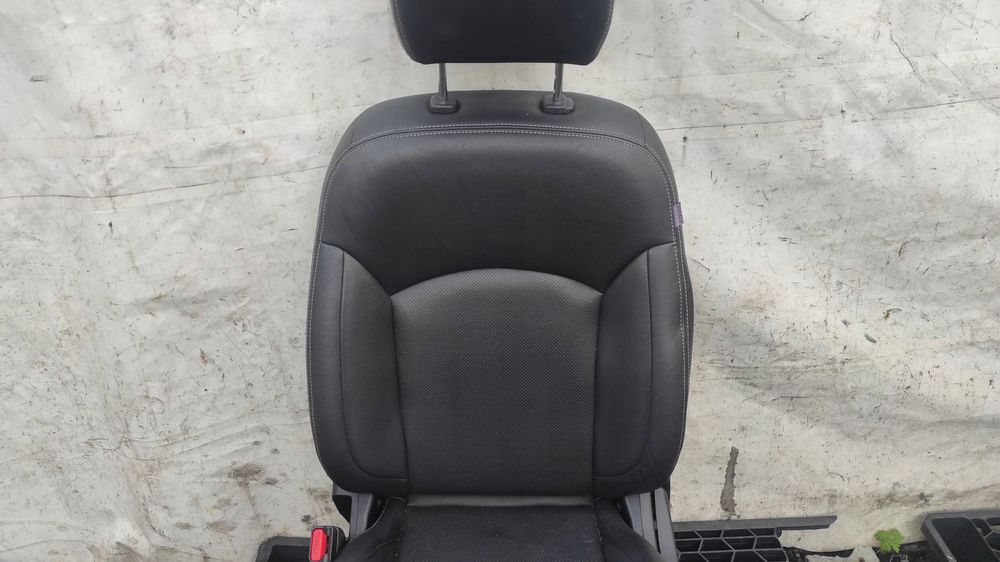 fotel kierowcy przód lewy skóra rhd uk mitsubishi asx 2010-