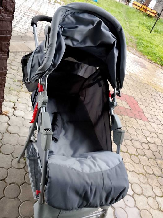 Wózek spacerowy dla dziecka
