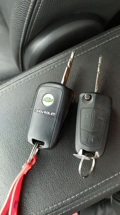 Автомобиль Chevrolet Captiva.