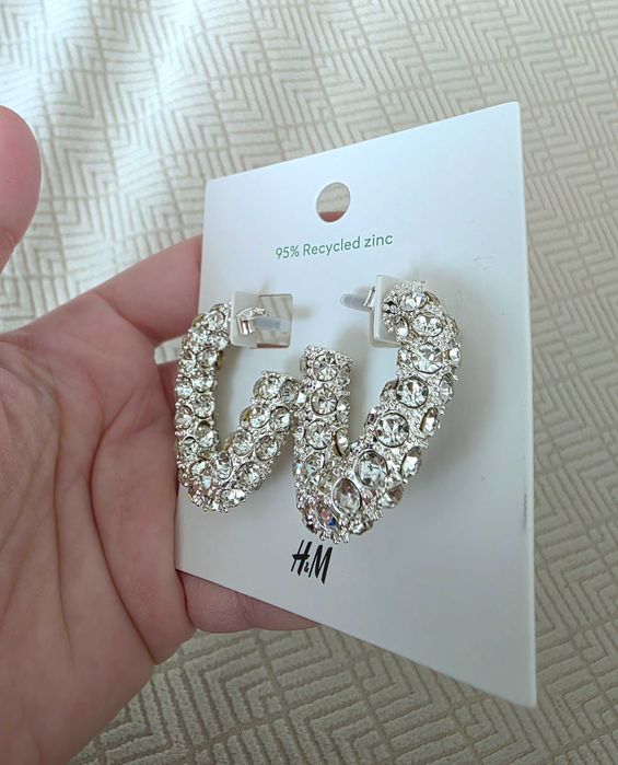 Brincos com brilhantes H&M - novos na embalagem