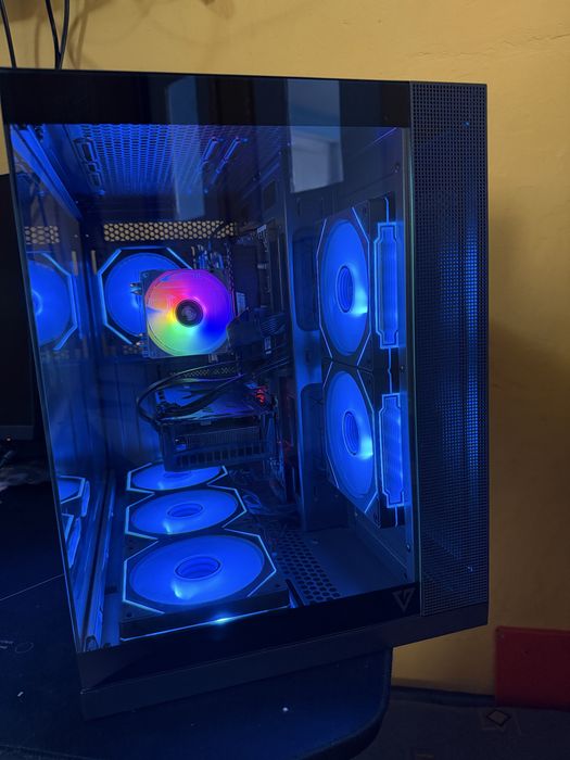 PC 6700xt 12gb / i7-7700