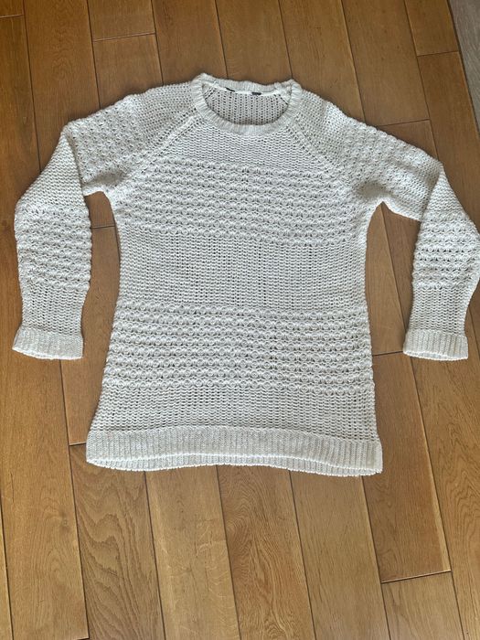 Sweter z włóczki. Na pomoc kotom bezdomnym.