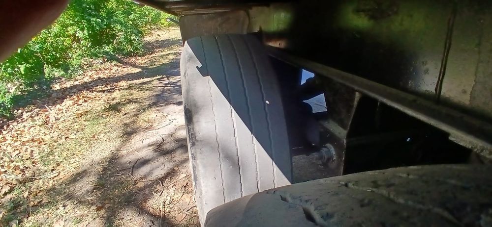 Продам грузовик рено в комплекте с полуприцепом,в отличном состоянии.