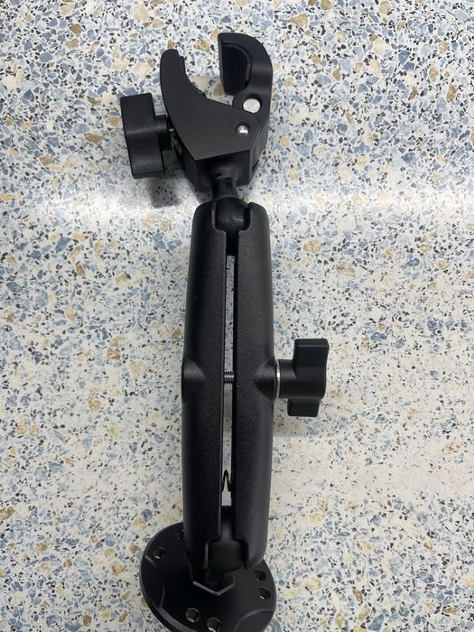 Крепление электромотора GPS якоря