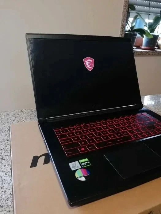 Vendo portátil gaming MSI GF63 Thin em excelente estado, muito bem estimado e totalmente funcional.