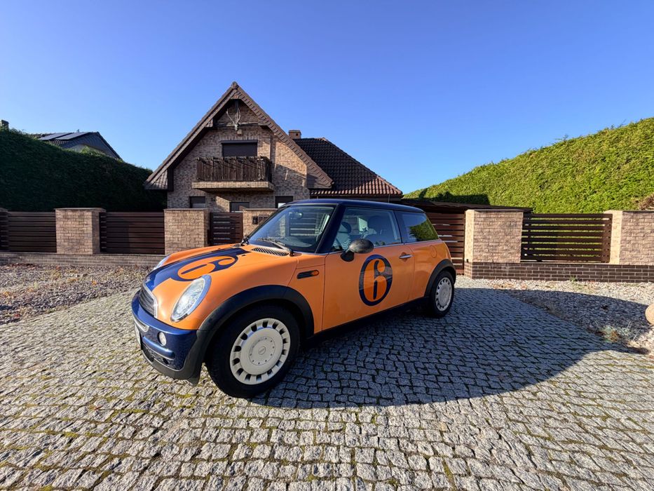 Mini One z bardzo małym przebiegiem