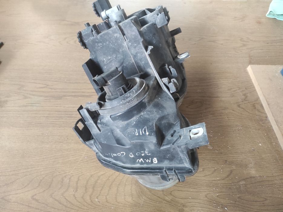 (RHD) Farol DRT (passageiro) BMW E46 320D compact