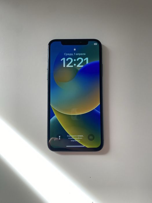 Продам Iphone 10 64gb