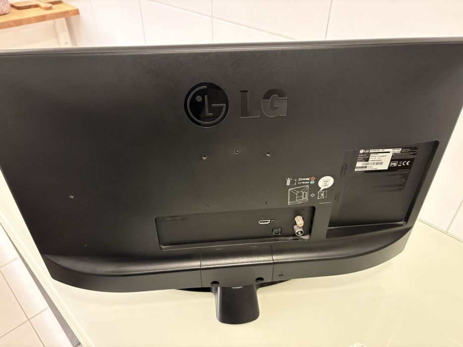TV LG de 24 polegadas431107708163860484