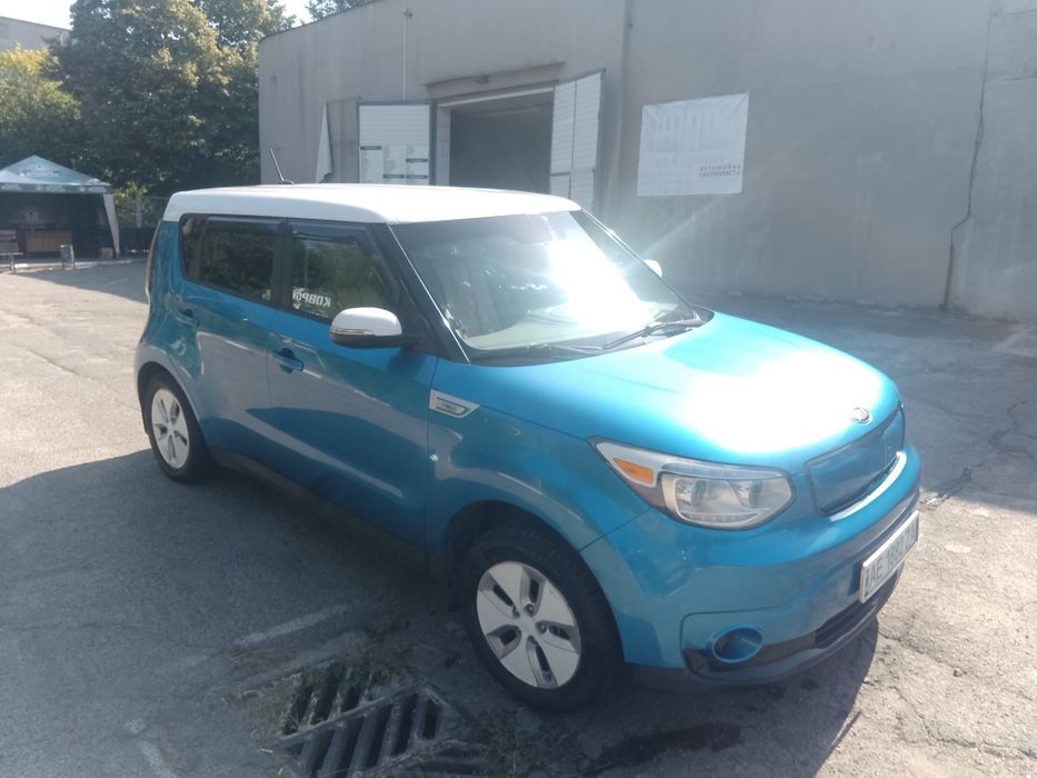 Продам Kia Soul электричку