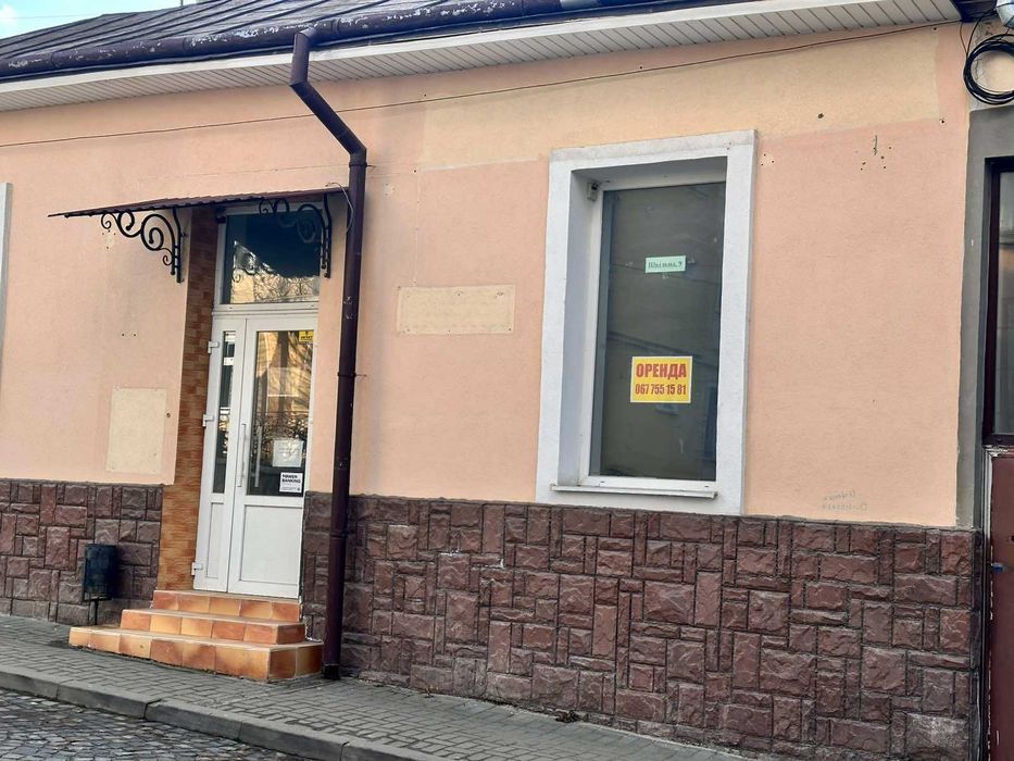 Оренда фасадного комерційного приміщення, Центр, м. Дрогобич!