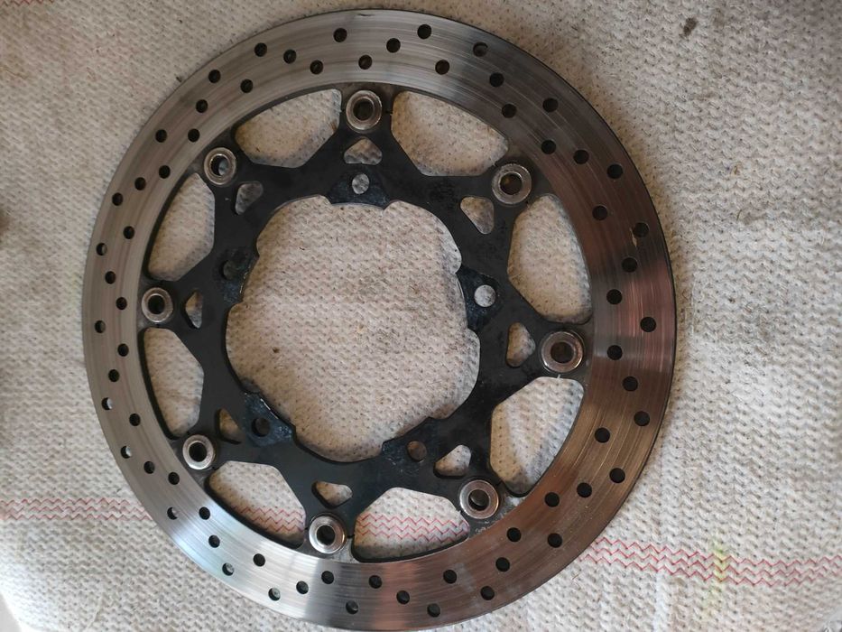 Tarcza hamulcowa SUZUKI GSR
