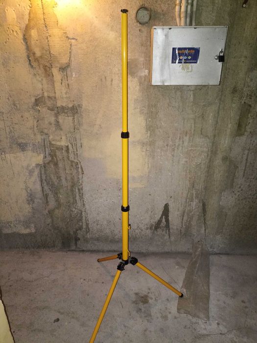 Stojak statyw na halogen