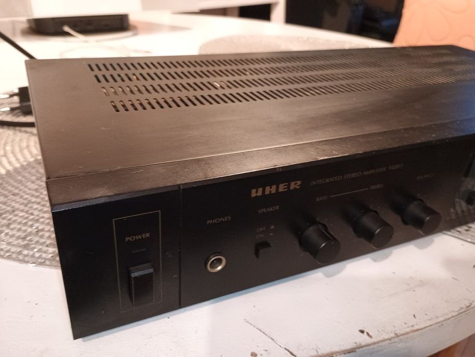 Wzmacniacz stereo UHER VG815