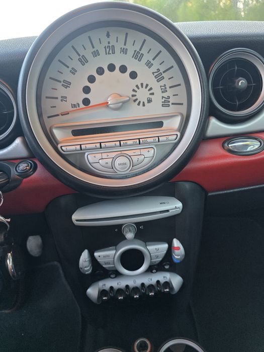 Mini Cooper D 2008 — Repleto de Extras | Muito Bem Estimado