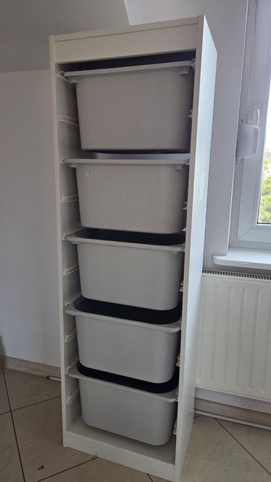 Regał z pojemnikami IKEA biały