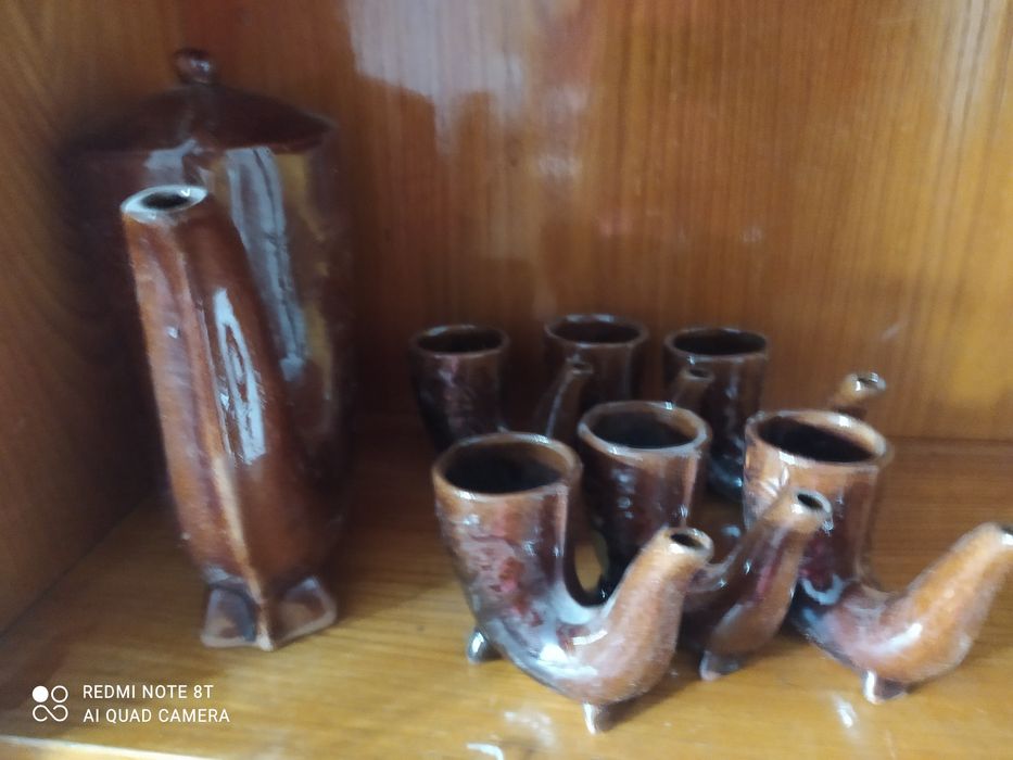 Komplet Dzbanek +6 Filiżanek w kształcie fajki