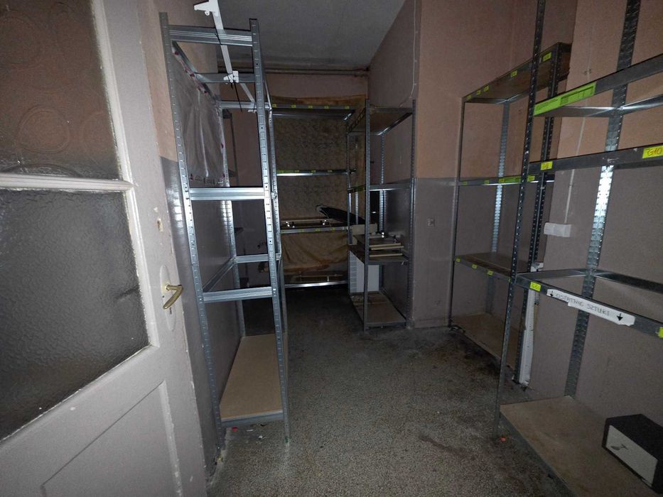 Lokal w centrum miasta , przy głównej ulicy. Okazja