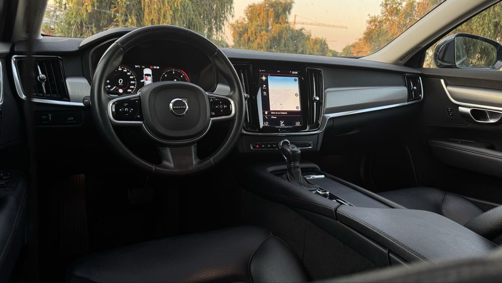 Volvo V90 D4 2.0D 190Cv Momentum Plus GearTronic