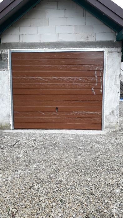 Brama garażowa uchylna dwuskrzydłowa pod wymiar montaż wycena