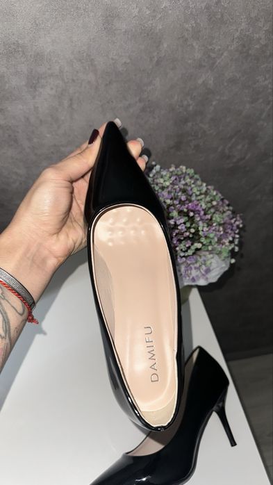 Продам Туфли лодочка