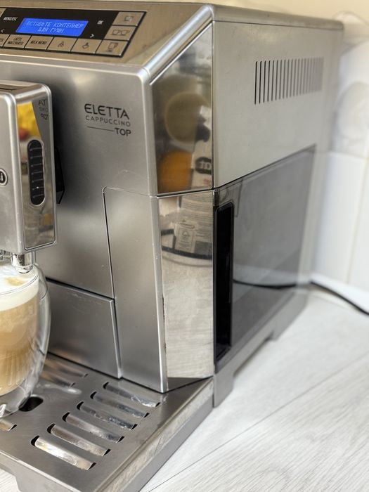 Кавомашина  Delonghi  Eletta cappuccino Top
