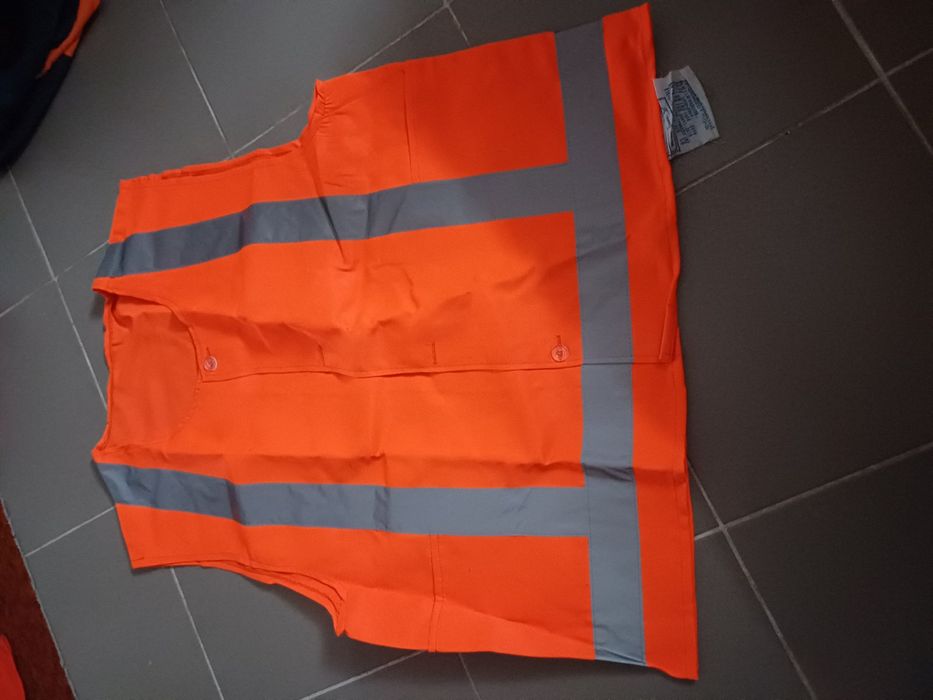 Сигнальный жельты, спец. костюмы