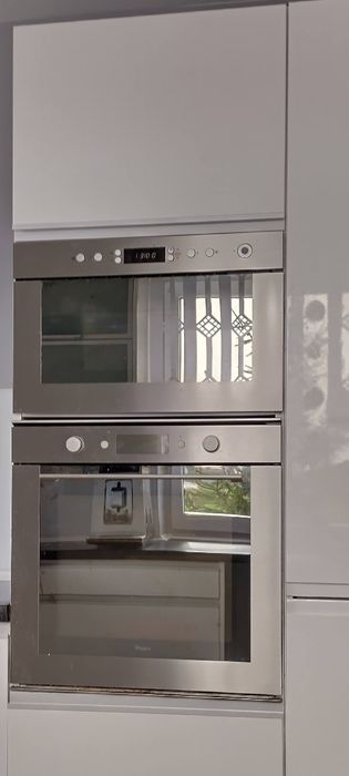 Mikrofala do zabudowy Whirlpool