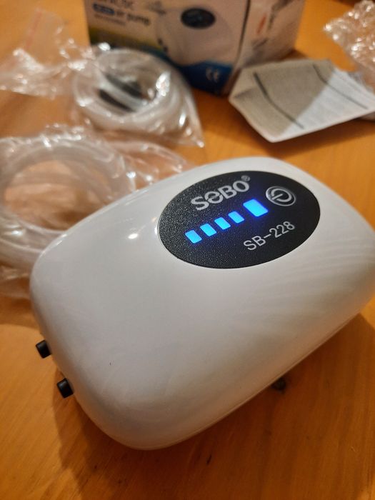 Потужний двоканальний компресор Sobo SB-228 (AC/DC) — до 70 годин авто