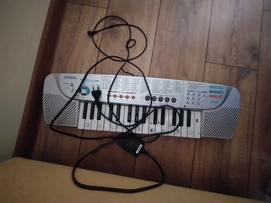 Keyboard Casio używane