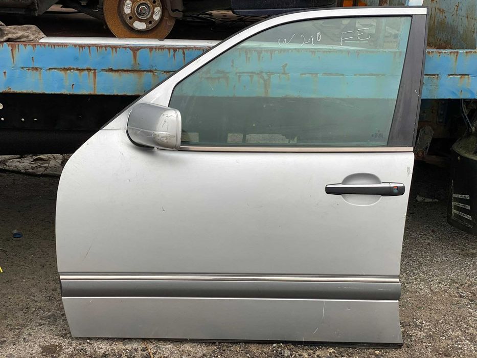 Porta Frente Esquerda MERCEDES-BENZ E-CLASS (W210)