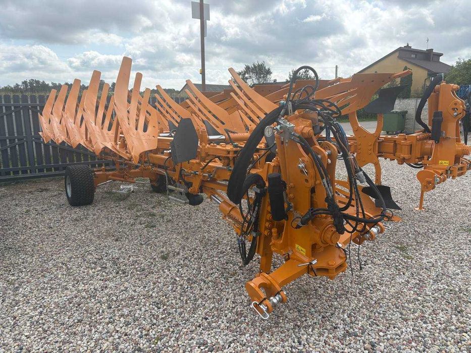 Pług obrotowy Moro Aratri Warrior PNT 5 skibowy