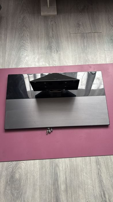 Podstawa noga stopa plus śruby TV Sharp 52LE830E