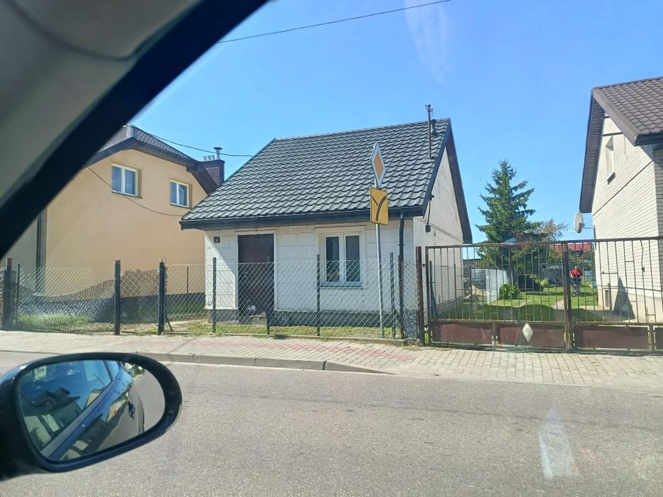 Dom z działką i budynkiem gospodarczym