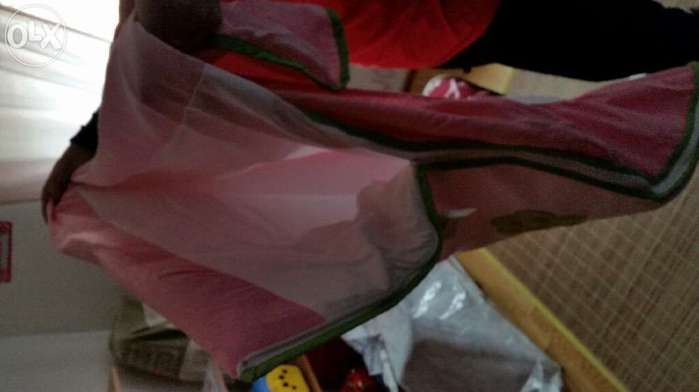 Edredon cama Novo Bolin Bolon colecção Abelhita ( Rosa ) tamanho 70x13