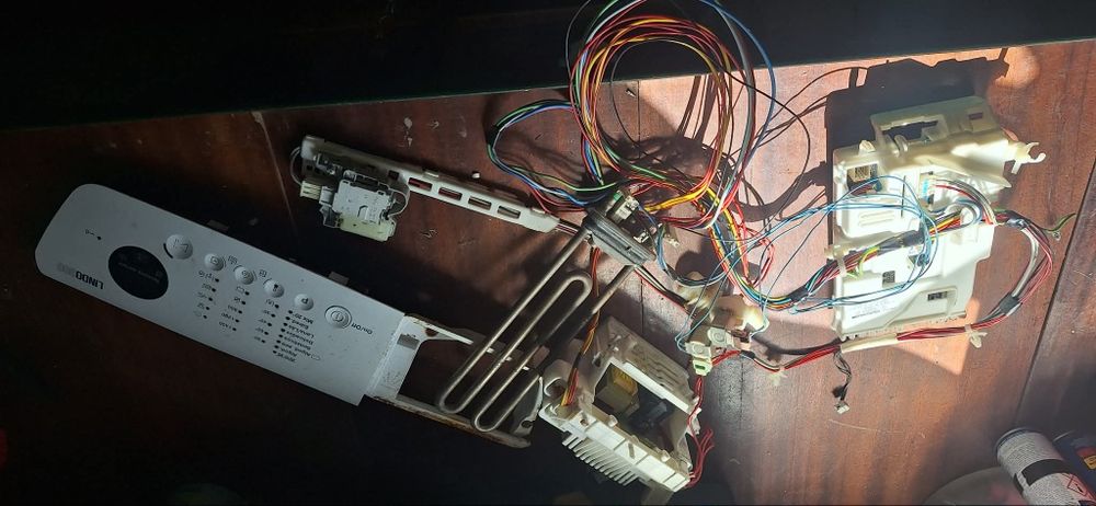 Toda parte eléctrica máquina lavar roupa Zanussi 10kg