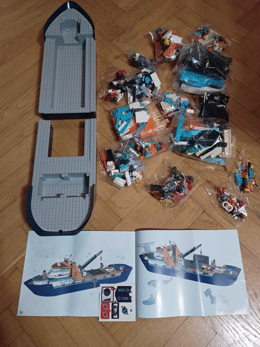Statek, łódź badaczy arktyki. Klocki kompatybilne z lego. 60368