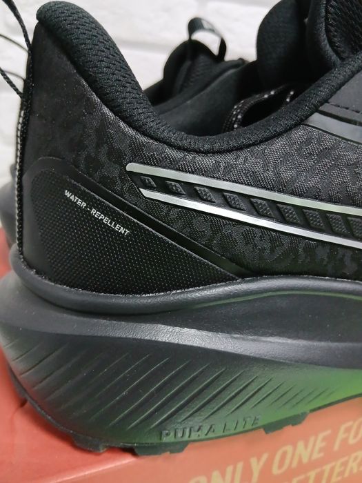 Кросівки чоловічі Puma Skyrocket Lite Trail Wtr Black 311930-01