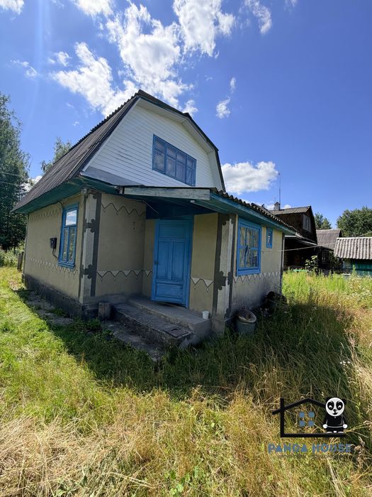Продається дачний будинок