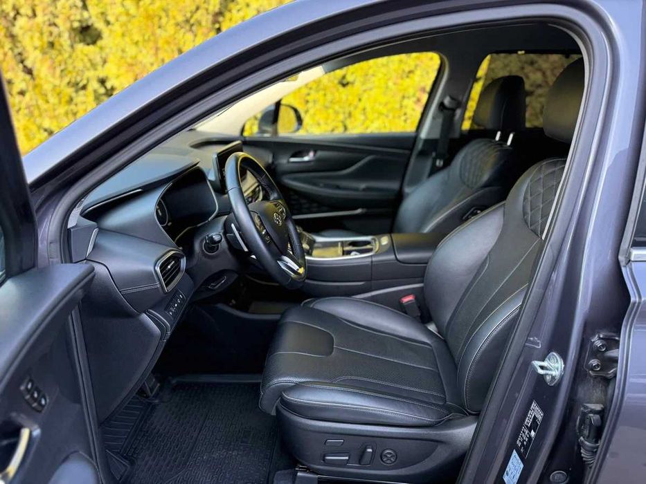Hyundai Santa Fe 2022 року