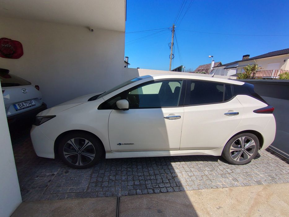 Nissan Leaf como novo com IVA dedutível